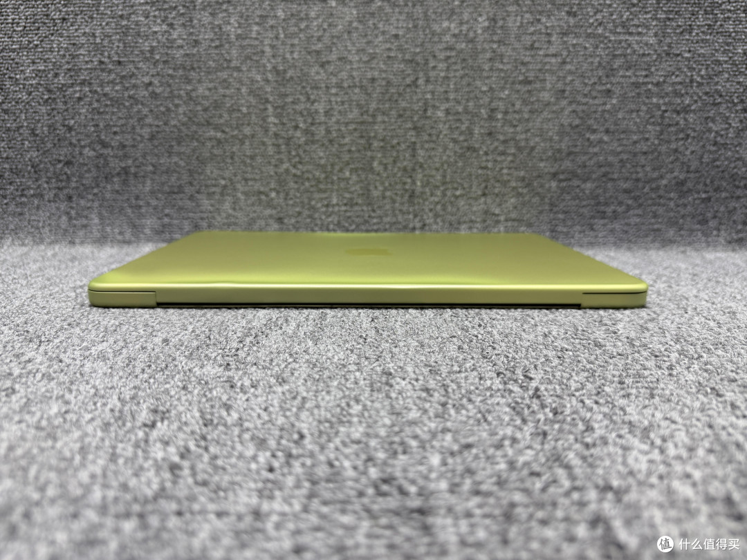 MacBook Neo学生实测与选购建议
