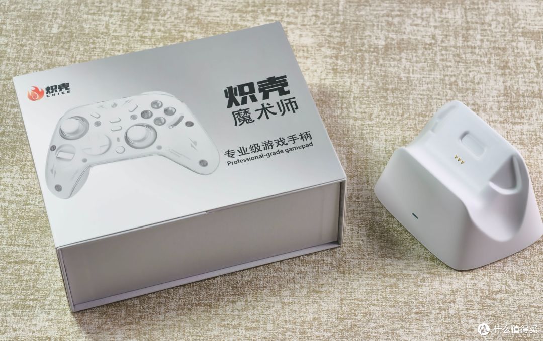200元同价位段震动无敌?炽壳这枚手柄确实巧思拉满了!