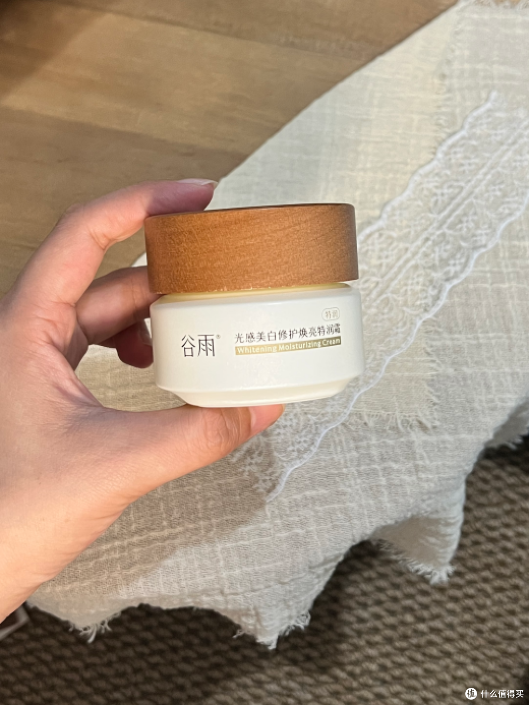 秋冬季暖气房蒸脸又熬夜，混干皮去黄提亮护肤品推荐这几罐