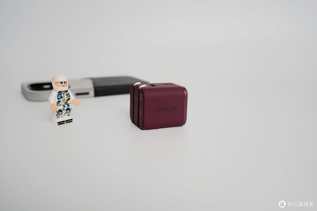 用了Anker安心充Smart+,它真的是最懂iPhone的充电头