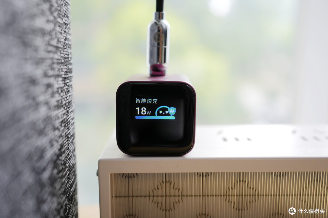 用了Anker安心充Smart+,它真的是最懂iPhone的充电头