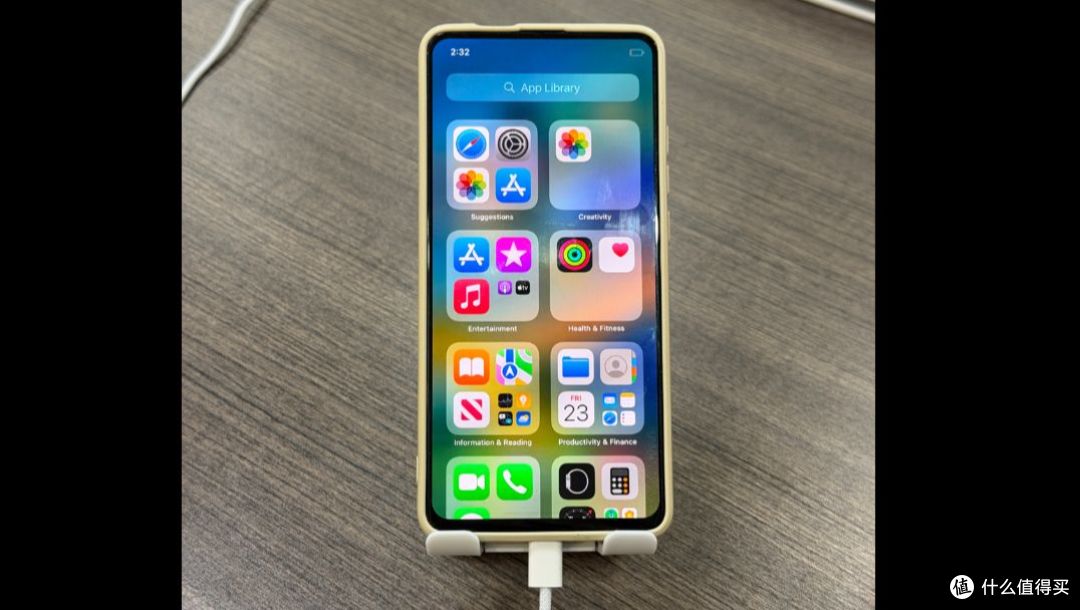 小米8刷入iOS 16.5伪装iPhone X：真机能启动，日用还早