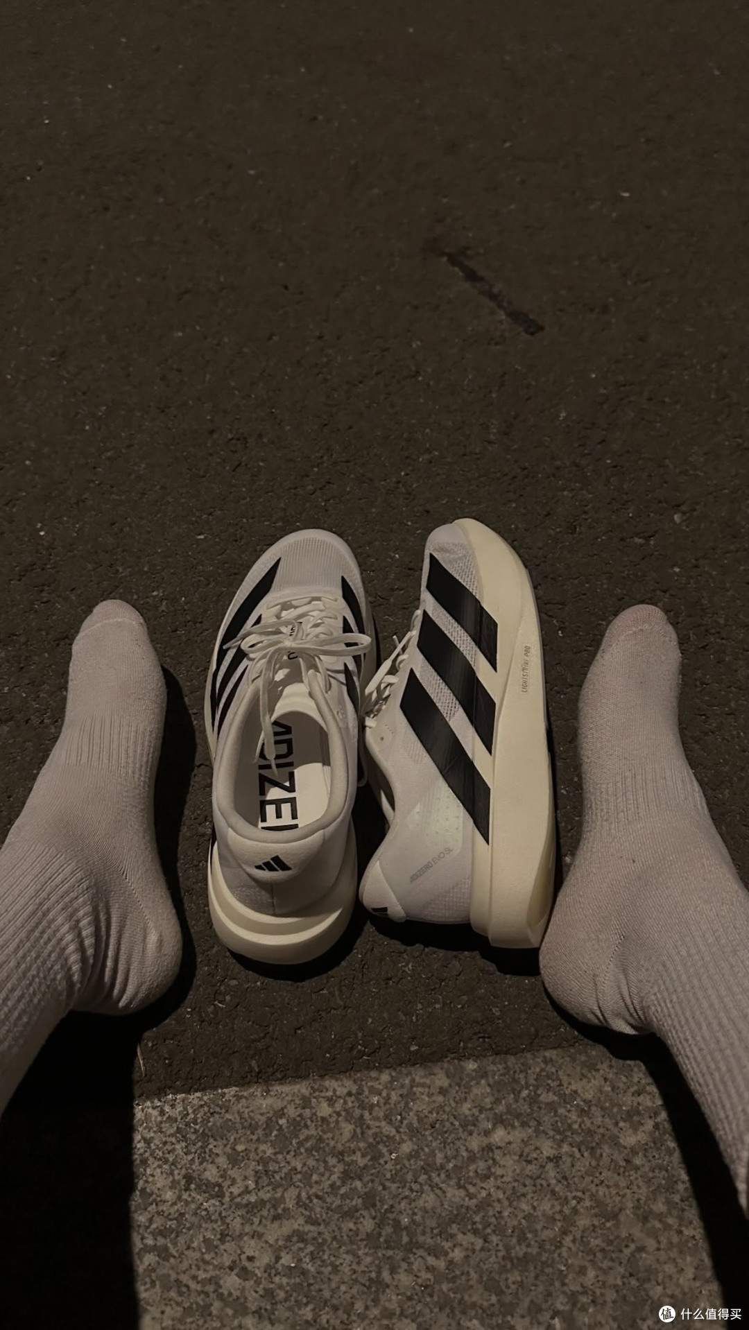 Adizero Evo SL实测兼顾训练与体考的速度跑鞋