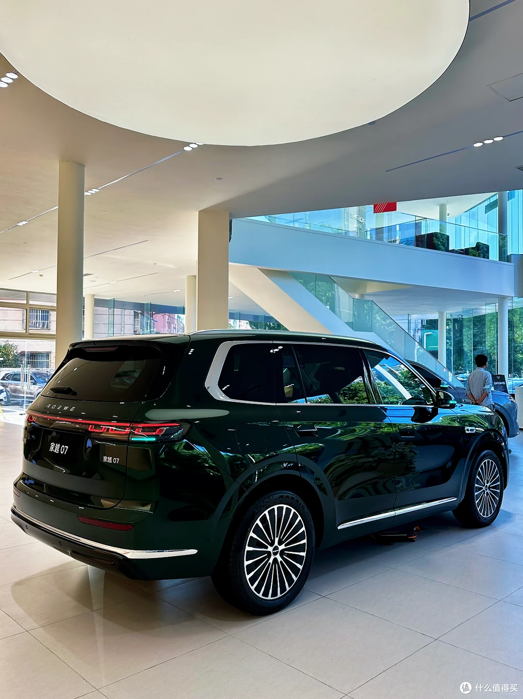荣威家越07正式上市：12万级增程SUV，预售5.18万台，8成人选顶配