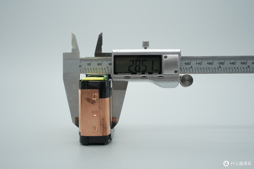 拆解报告:联想150W多口USB-C氮化镓电源适配器