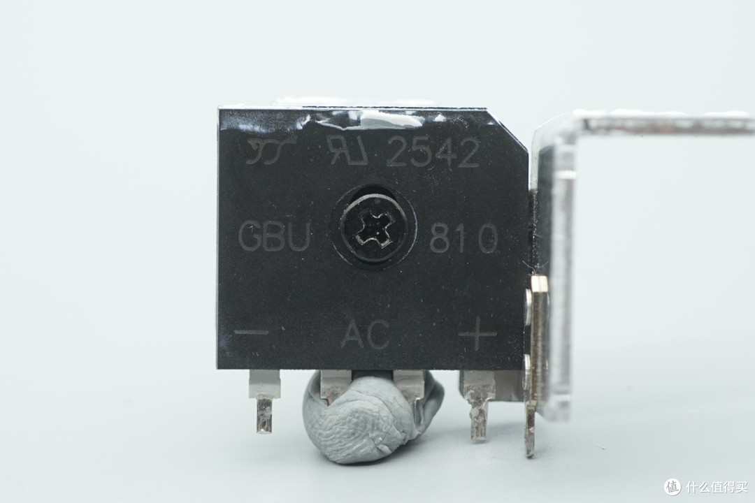 拆解报告:联想150W多口USB-C氮化镓电源适配器