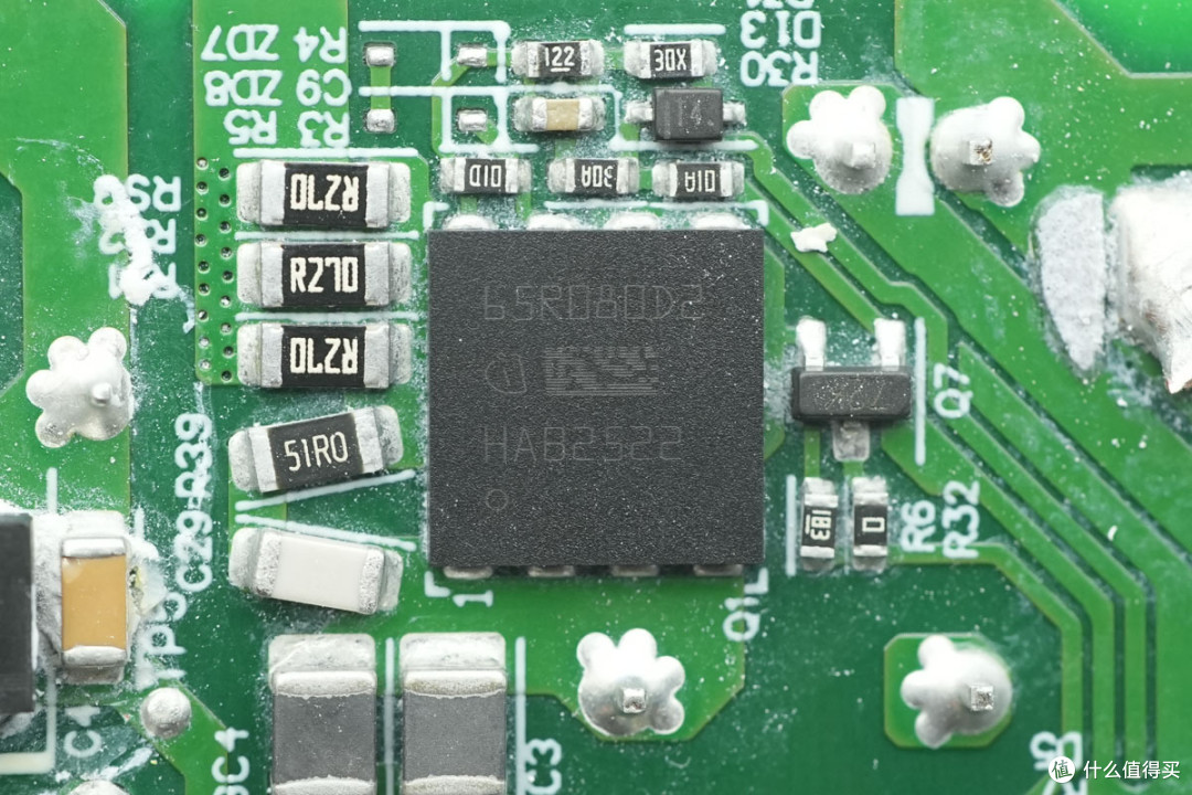 拆解报告:联想150W多口USB-C氮化镓电源适配器