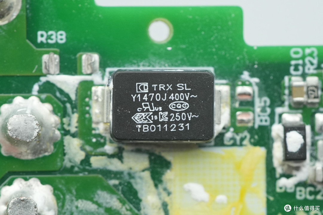 拆解报告:联想150W多口USB-C氮化镓电源适配器
