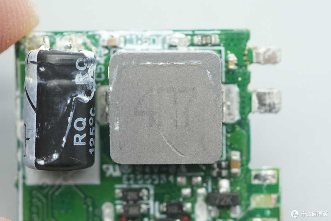拆解报告:联想150W多口USB-C氮化镓电源适配器