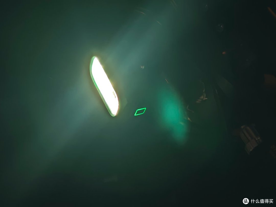 1200流明・截止线防眩，迈极炫HR1200夜骑灯体验