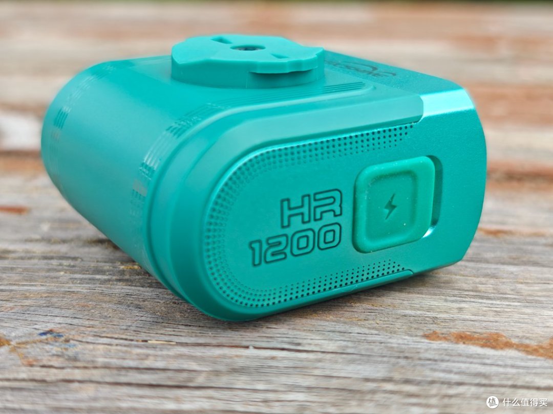 1200流明・截止线防眩，迈极炫HR1200夜骑灯体验