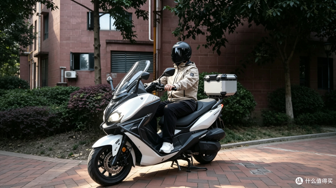 原厂风挡优缺点详解！巡弋250通勤够用，长途需升级