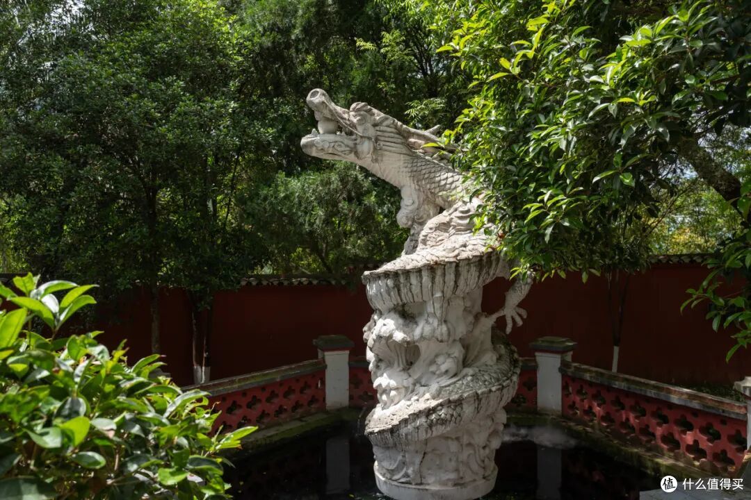 坐拥长江三峡风景美得不讲基本法，文坛大佬都爱在这座城写小作文