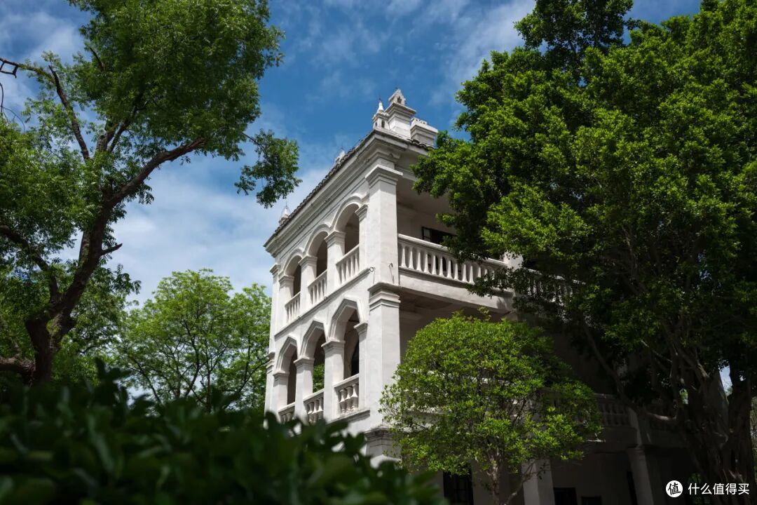 坐拥长江三峡风景美得不讲基本法，文坛大佬都爱在这座城写小作文