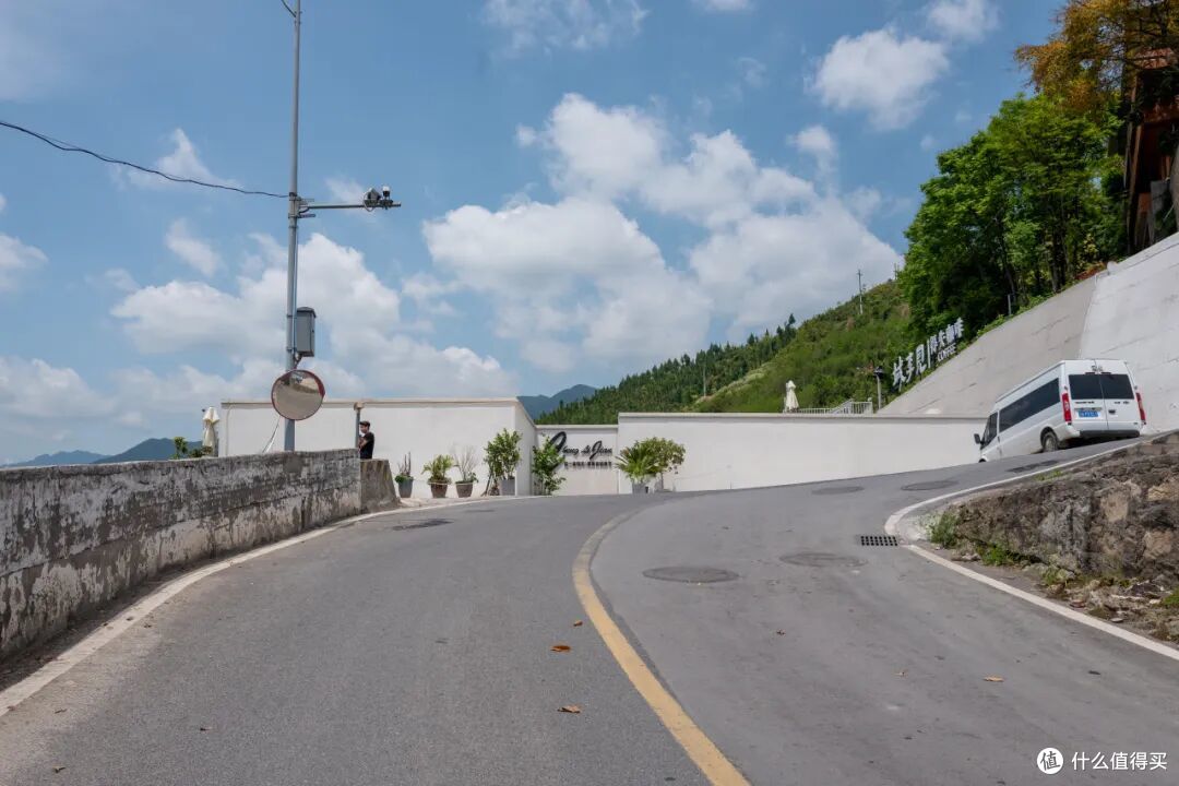 坐拥长江三峡风景美得不讲基本法，文坛大佬都爱在这座城写小作文