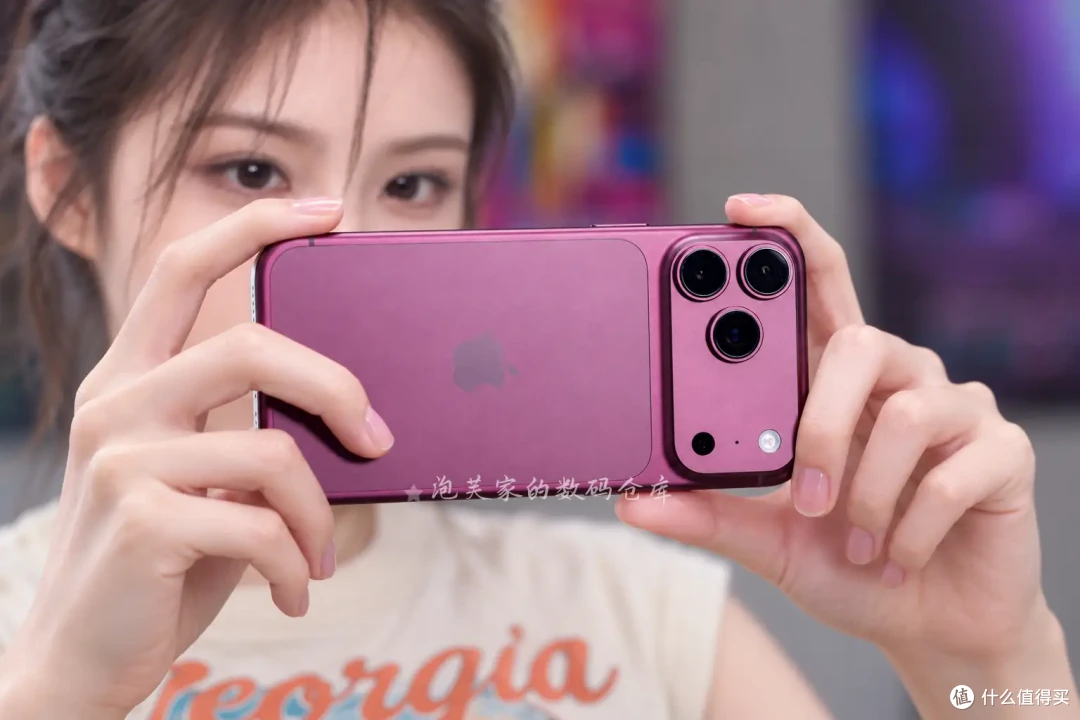 6年膜一件 iPhone Duo到手体验 它是今年的折叠机机皇吗?