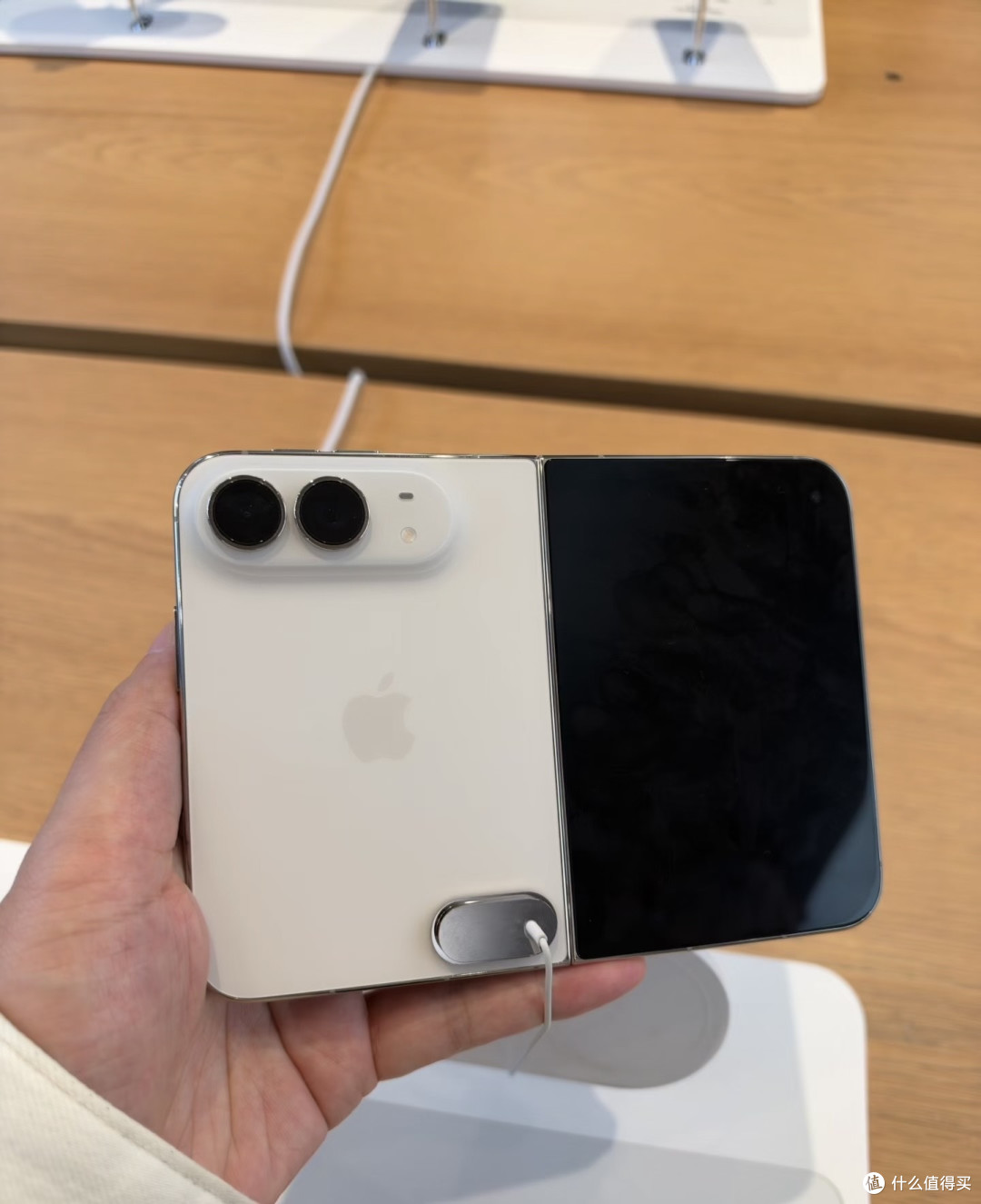 上手iPhone duo后，要给它泼冷水了