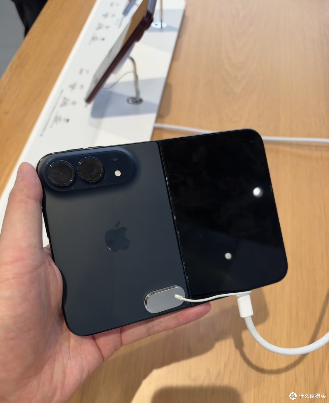 上手iPhone duo后，要给它泼冷水了