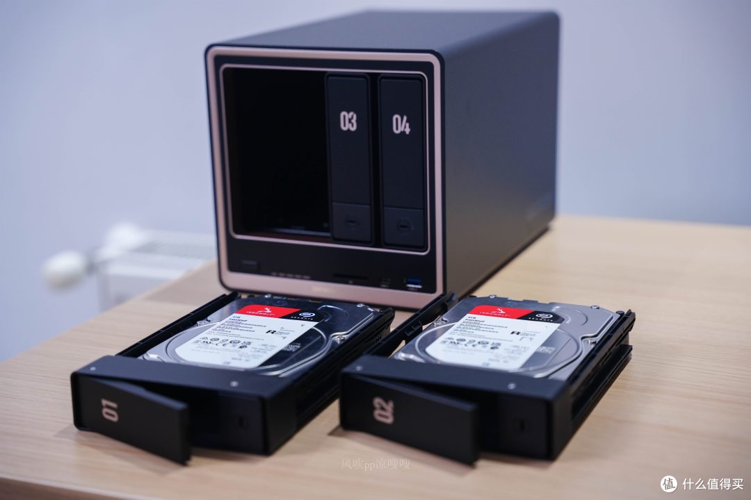 双万兆四盘位绿联DXP4800 GT，游戏、影音、Docker全拿下