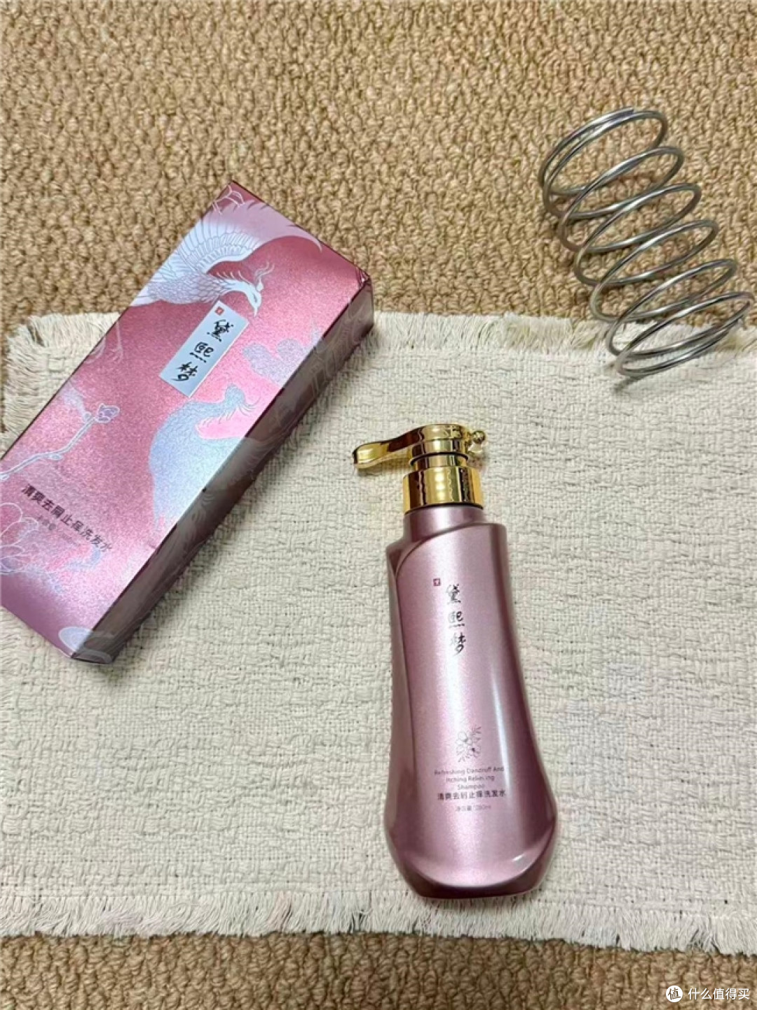 头屑尴尬自救清单:5瓶洗发水轮换感受,洗护小习惯也别忽略