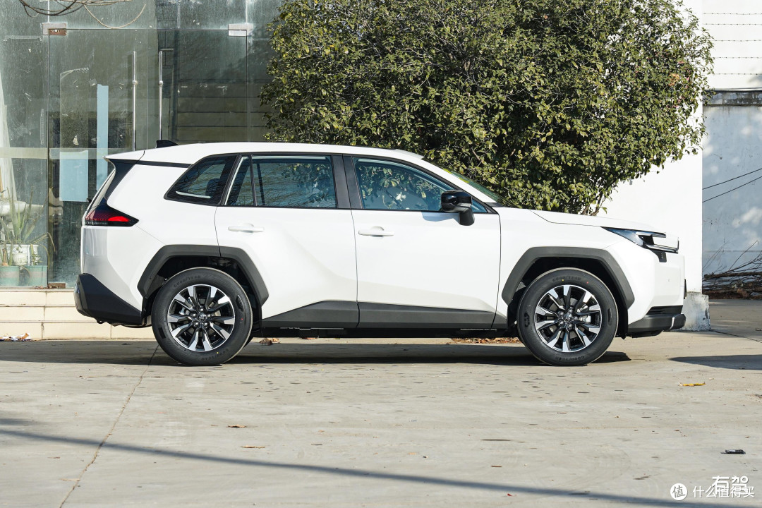 不充电无焦虑，RAV4双擎家用真省心