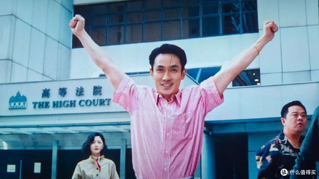 从心理学角度看《空枪》:性格即命运从自卑到表演型人格的万梓强