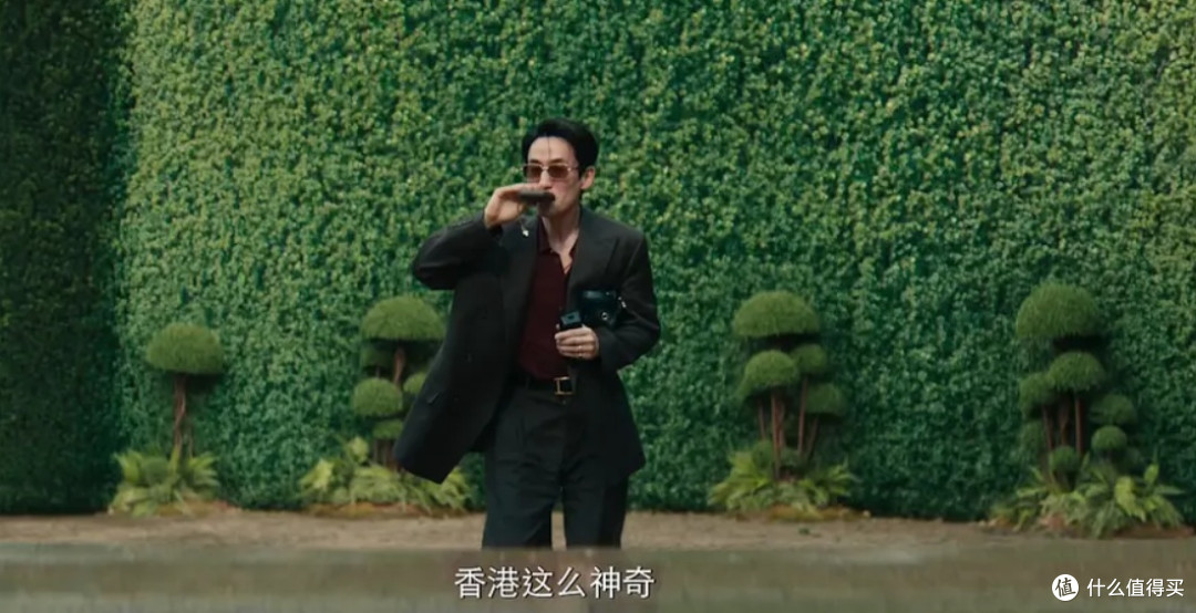 从心理学角度看《空枪》:性格即命运从自卑到表演型人格的万梓强
