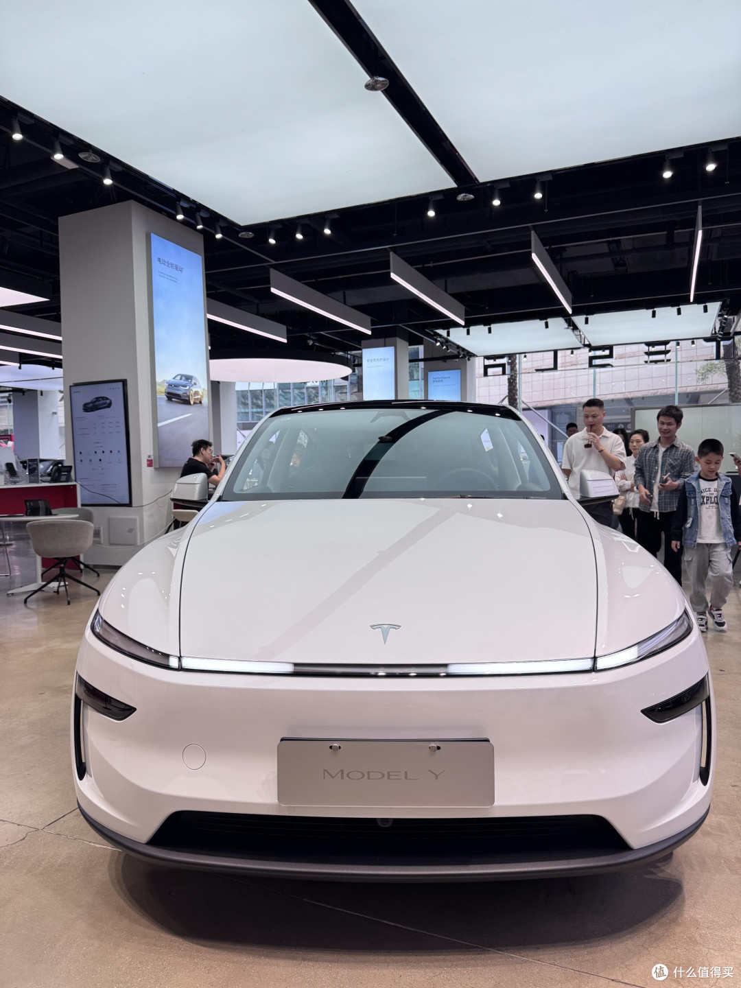 焕新Model Y试驾体验与优缺点分析
