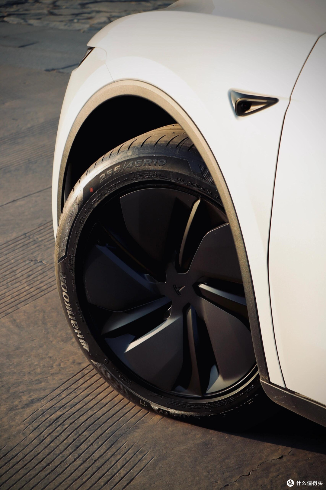 焕新Model Y试驾：驾驶者优先的家用SUV