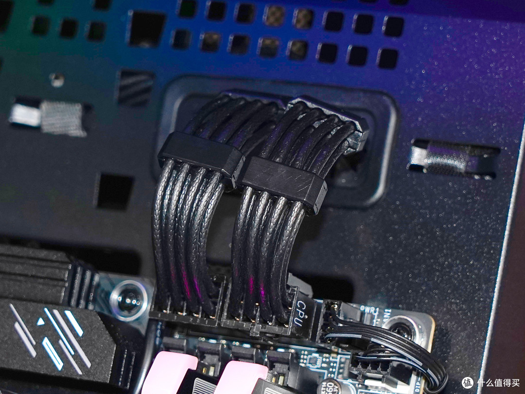 一切都是为了安全!微星MPG AI 1300TS PCIE5月神电源使用分享