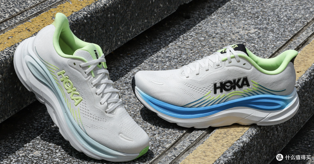 GTX跑鞋一定闷脚吗？解析2026 HOKA 防水跑鞋的4个技术真相