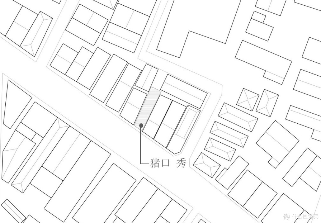 日本28岁男生住27㎡“烟囱房”，将蜗居分成4层，网友：真是服了！