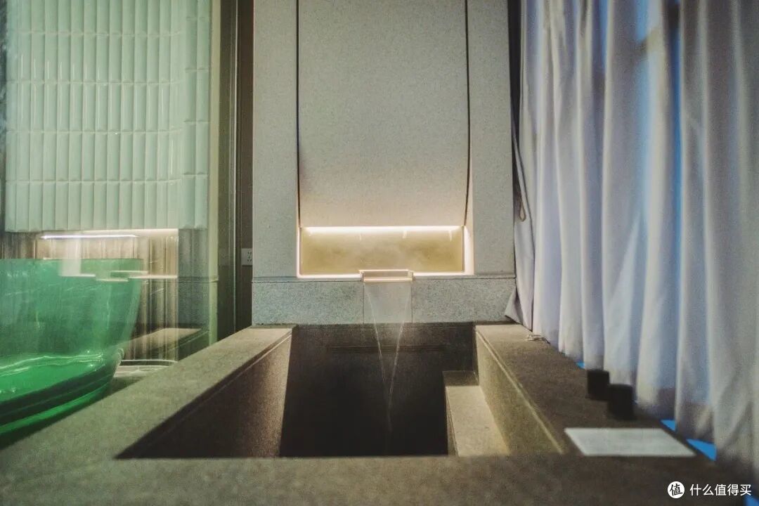 酒店本身不仅是个艺术品，温泉季还是难得的真温泉！