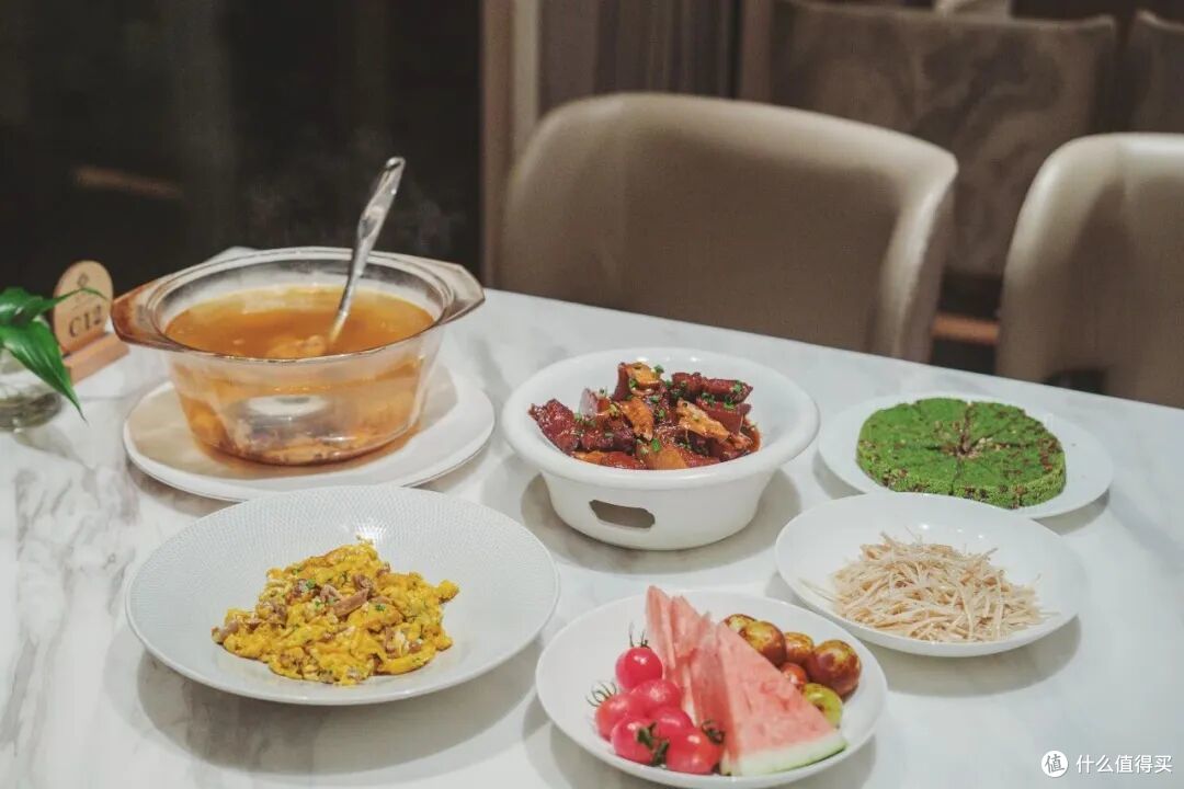 酒店本身不仅是个艺术品，温泉季还是难得的真温泉！
