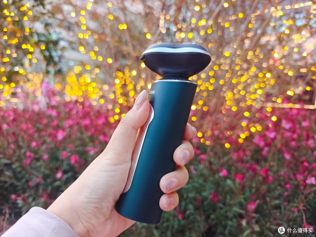 把“剃干净”做到偏执，23000转高转速，未野MAX剃须刀实测分享！