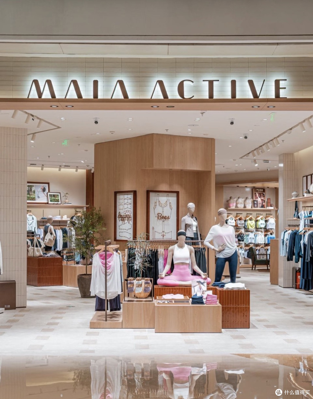 安踏、FILA、特步销售下滑,真的卖不动了?