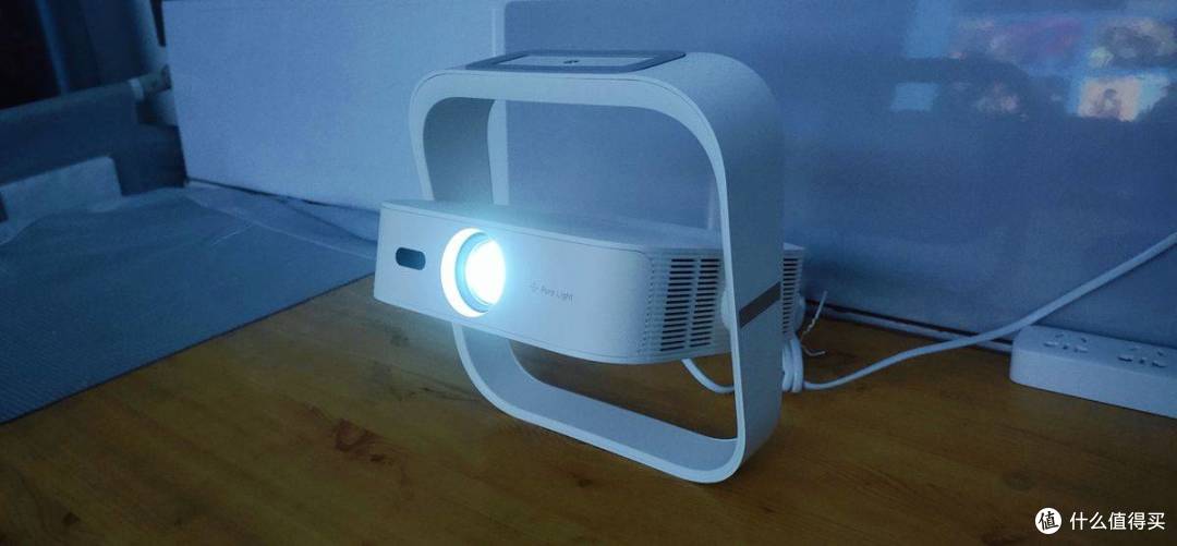 GlowBox小光盒R1深度实测!高亮超清+360°调节,氛围感直接拉满!