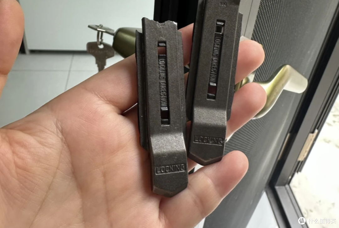 推拉窗锁扣坏了怎么办?别急着换窗,先找准原因再维修