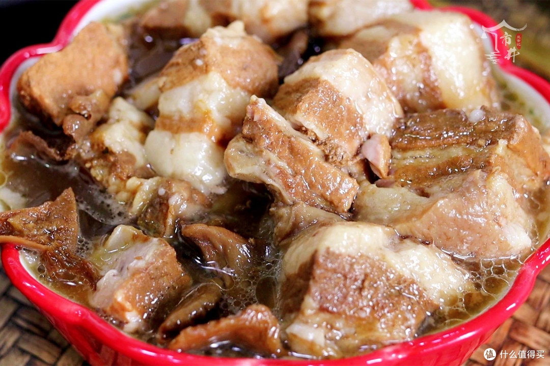 炖五花肉别乱放料!牢记“一烧二焯水”,3样香料就够,软烂不腻