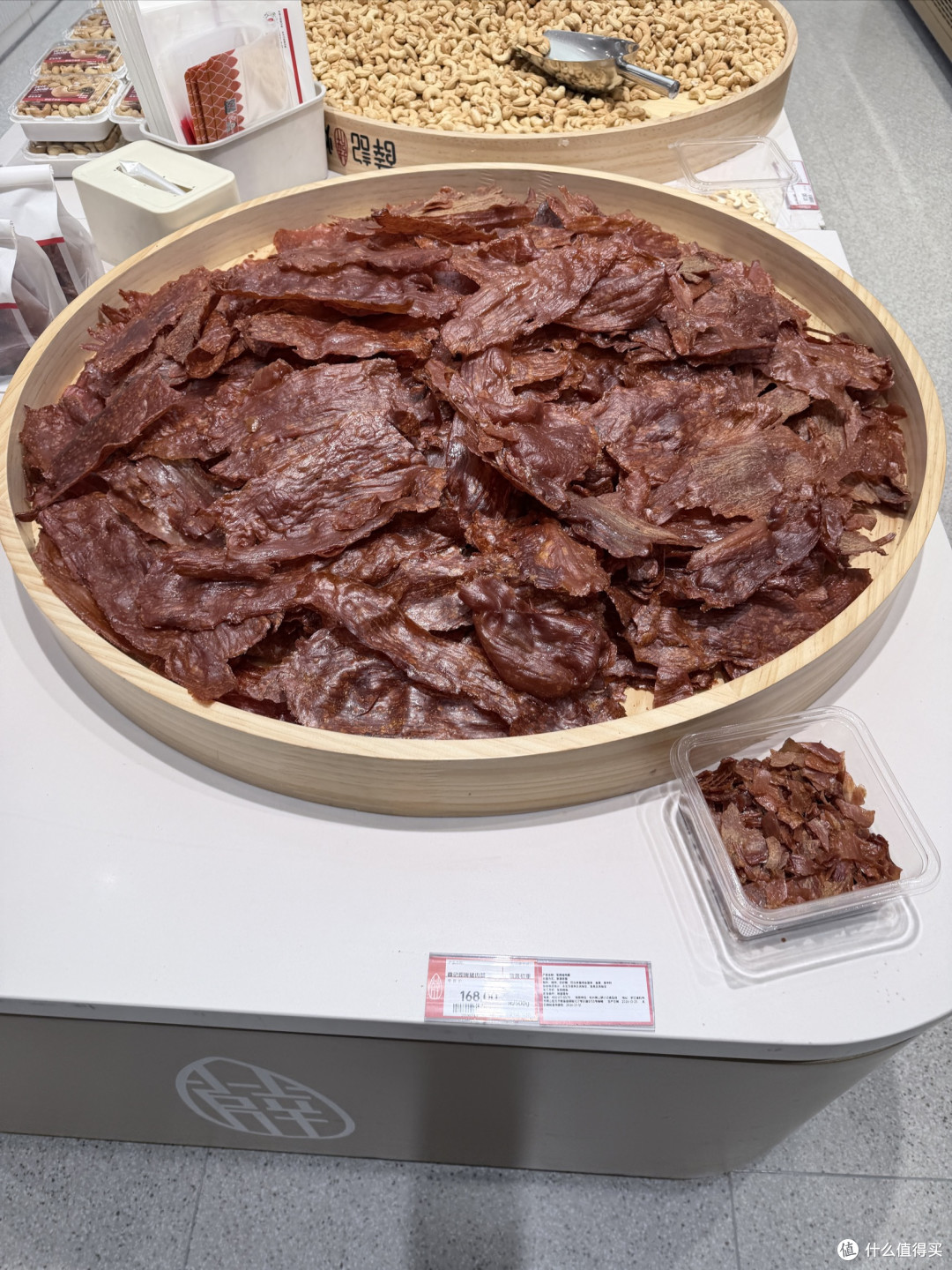 薛记炒货探店，零食爱好者的快乐天堂