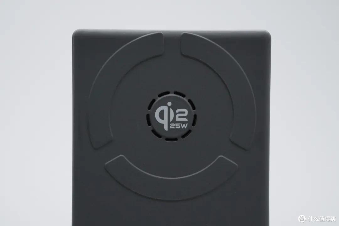 告别无线充降频发烫：易湘瑞 Air109 主动散热 Qi2 快充体验