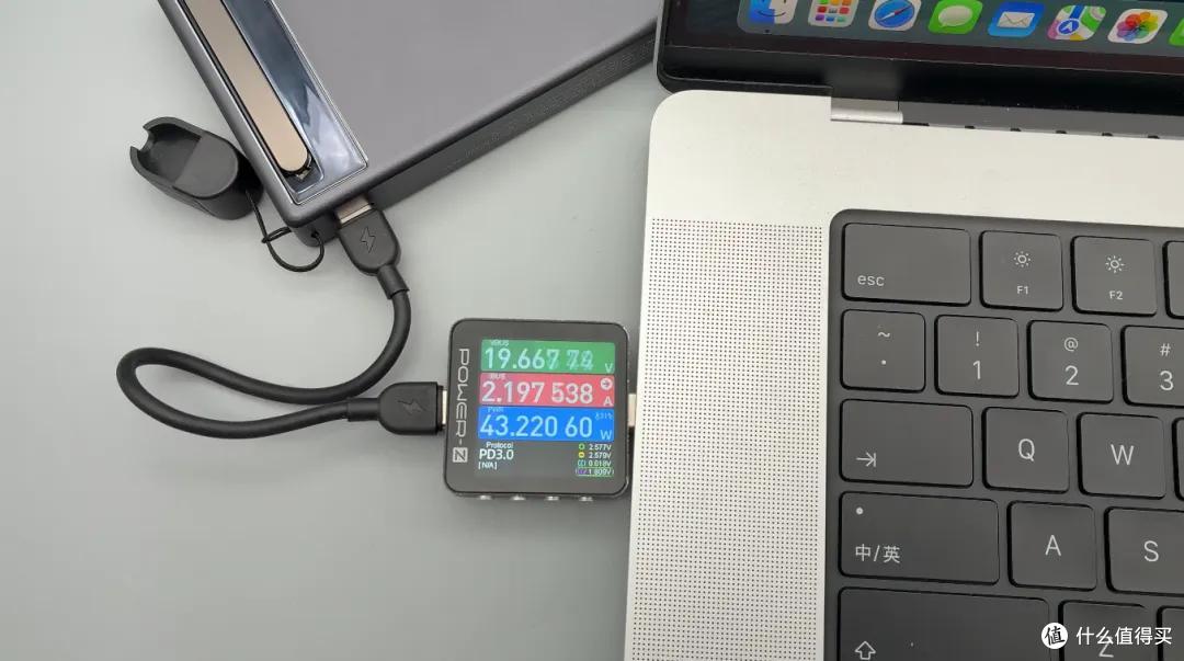 告别无线充降频发烫：易湘瑞 Air109 主动散热 Qi2 快充体验