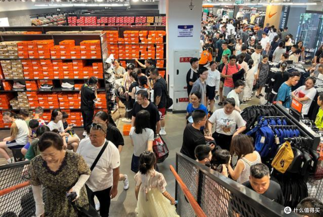 奢侈品卖不动、双11回归实价、豪车遇冷,消费者不花冤枉钱了