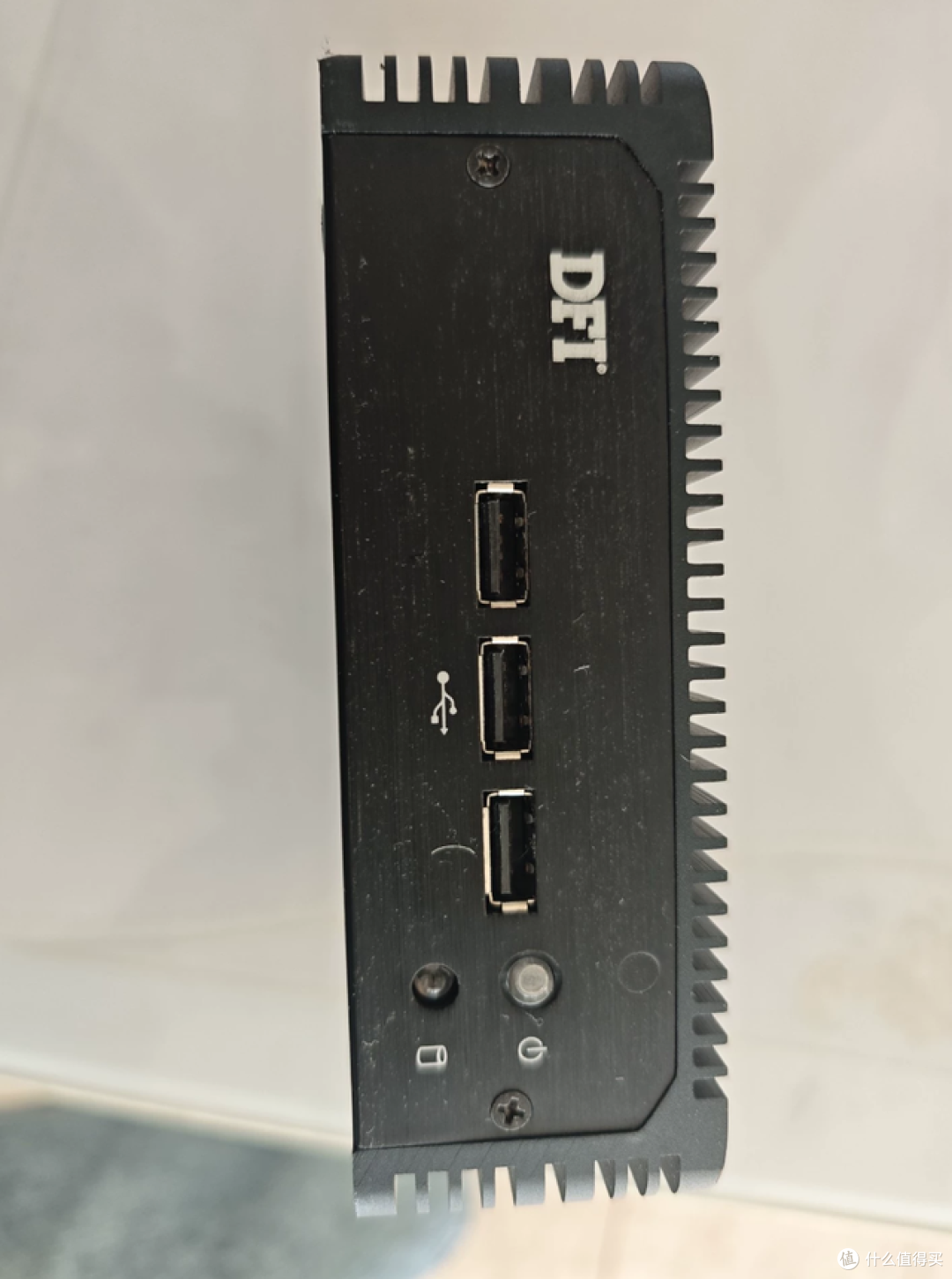 小黄鱼惊现210元DFI工控小主机！I3+双HDMI比J1900强在哪？
