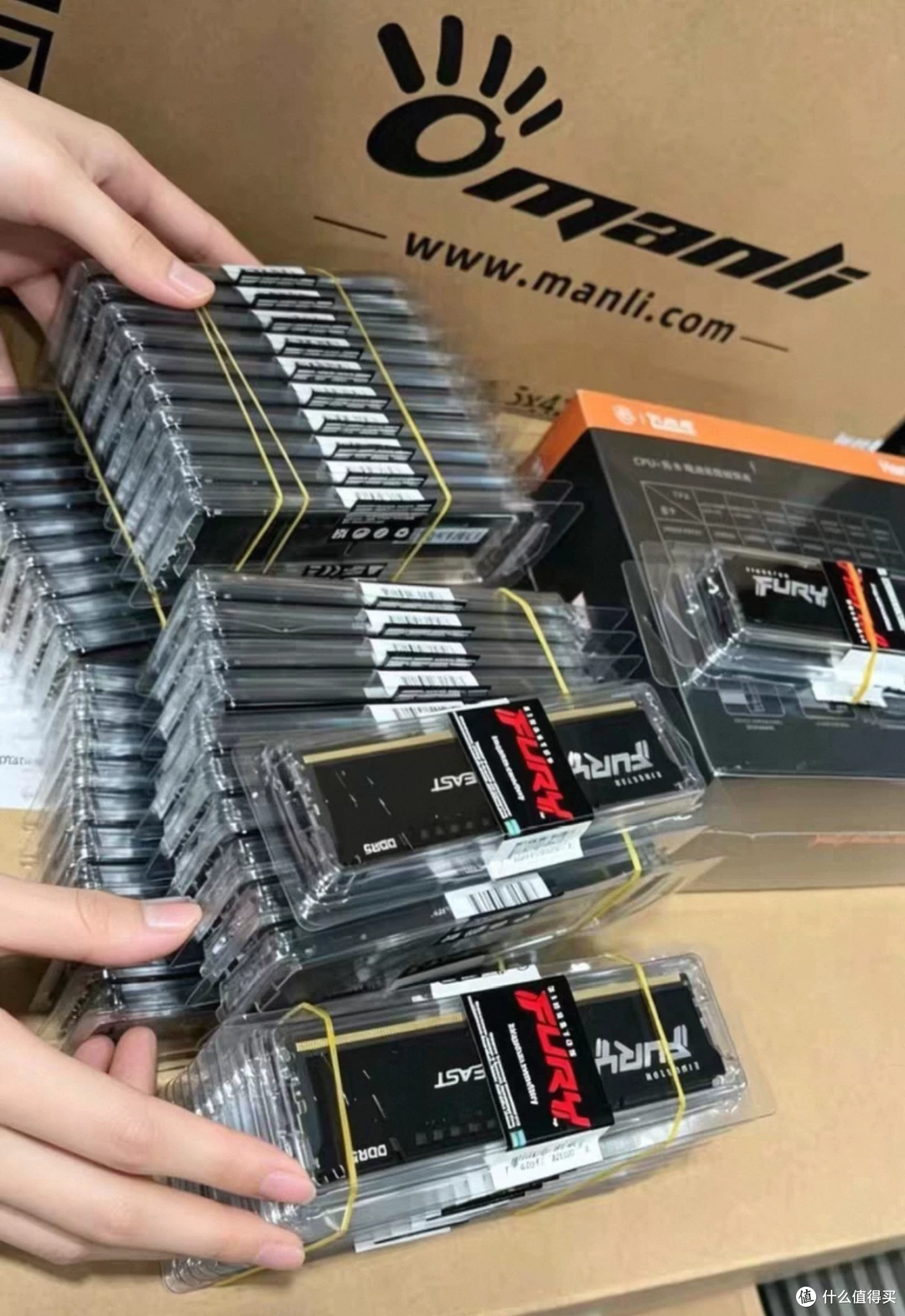 784元8GB金士顿DDR5，中关村259元差在哪