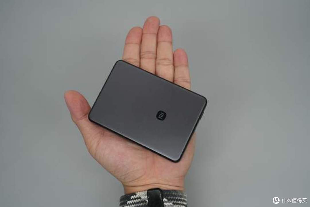 拆解报告:小米金沙江10000mAh 45W 新国标超薄磁吸移动电源