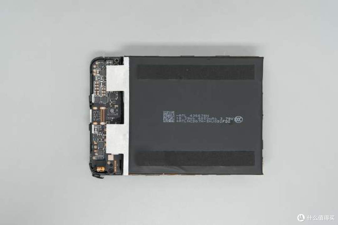 拆解报告:小米金沙江10000mAh 45W 新国标超薄磁吸移动电源