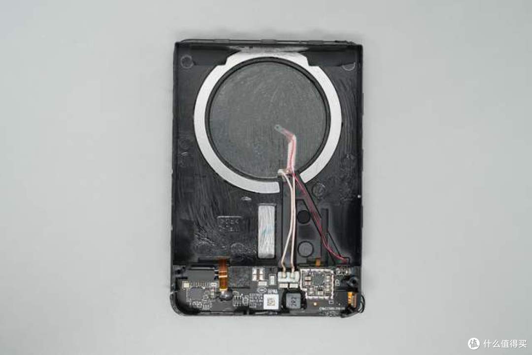 拆解报告:小米金沙江10000mAh 45W 新国标超薄磁吸移动电源