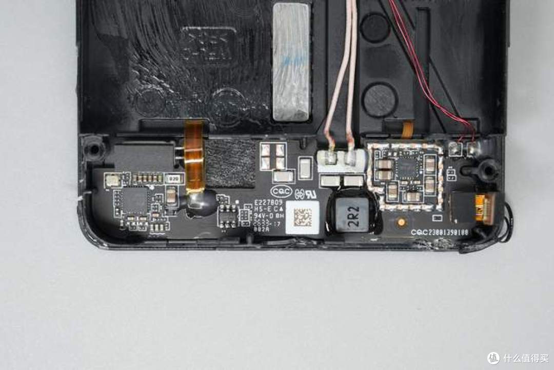 拆解报告:小米金沙江10000mAh 45W 新国标超薄磁吸移动电源