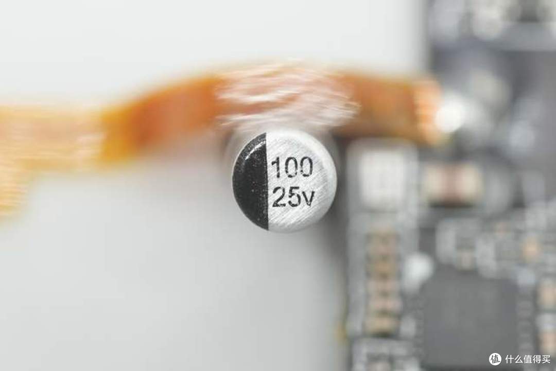 拆解报告:小米金沙江10000mAh 45W 新国标超薄磁吸移动电源